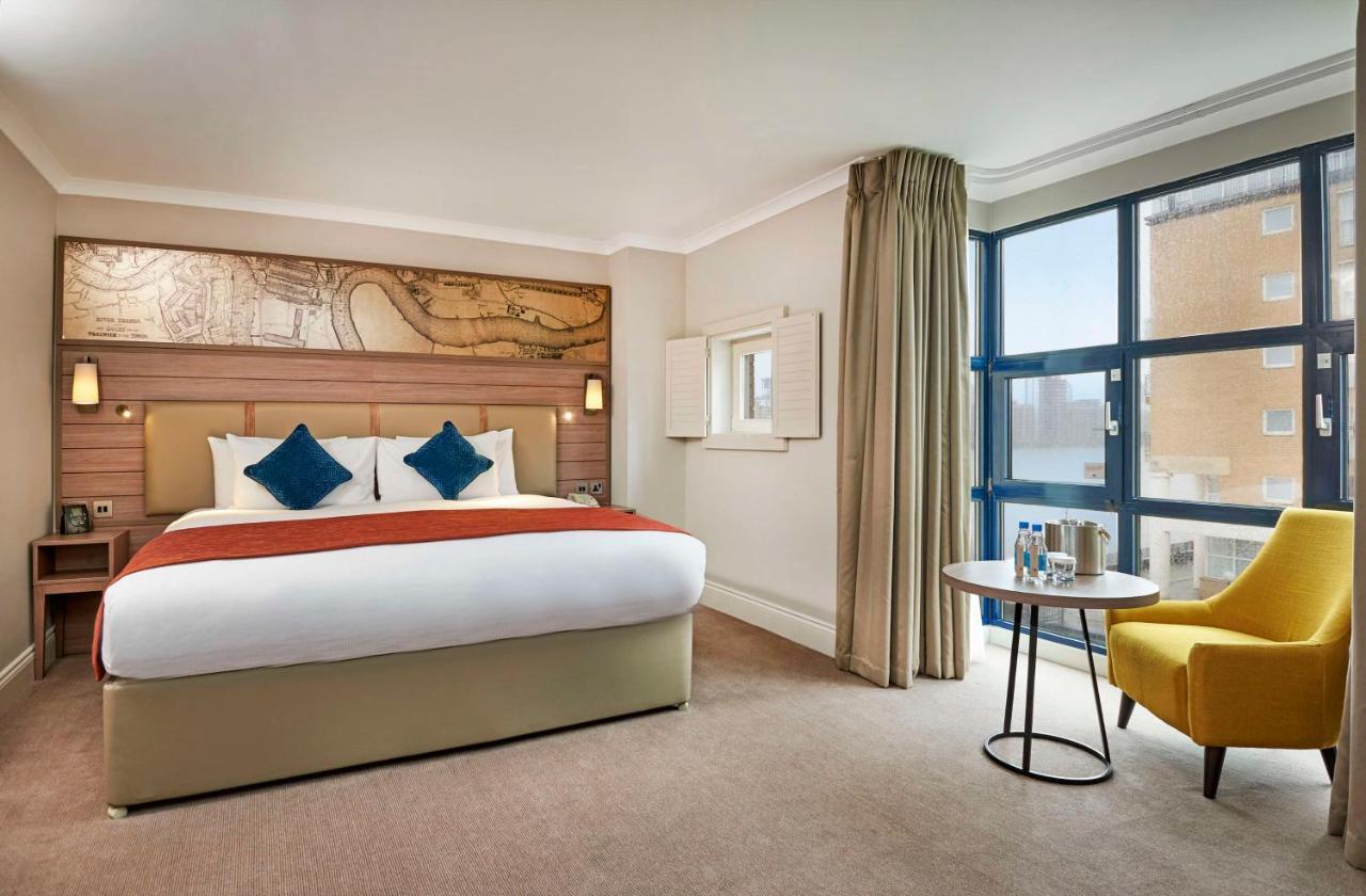 Doubletree By Hilton London - Docklands Riverside Экстерьер фото